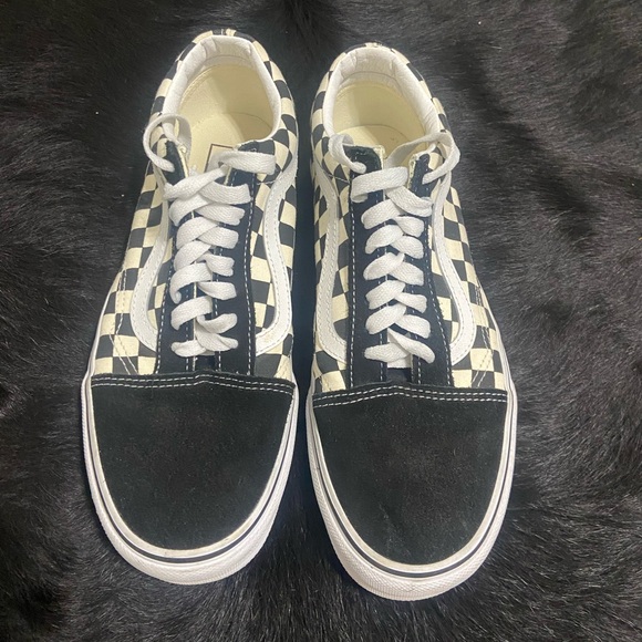 Men’s vans old skool check shoes - Picture 2 of 5
